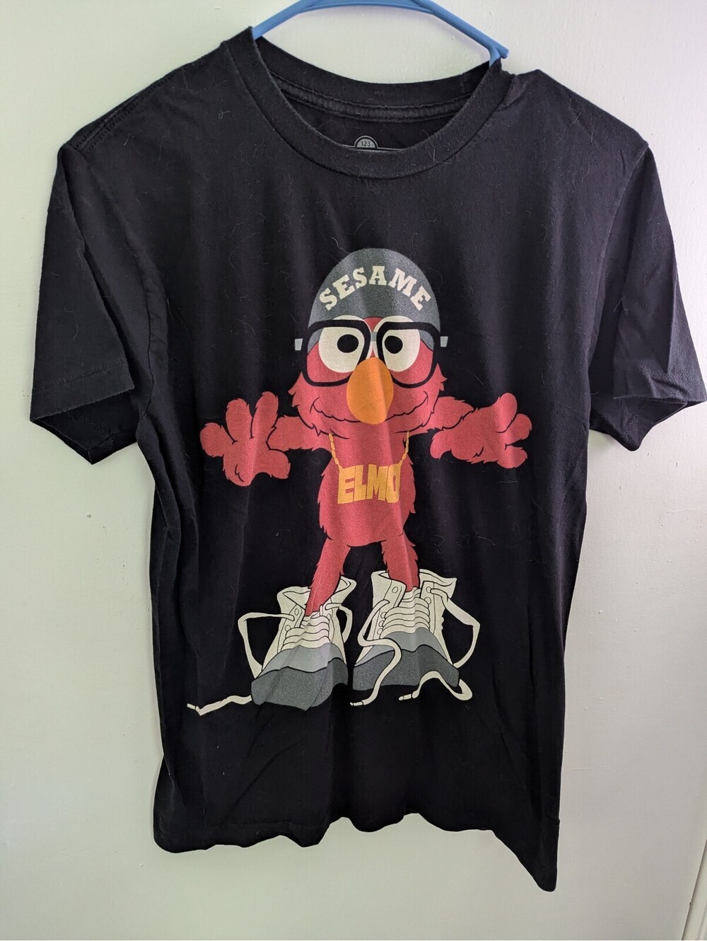 Sesame Street Elmo Streetwear Graphic T-Shirt